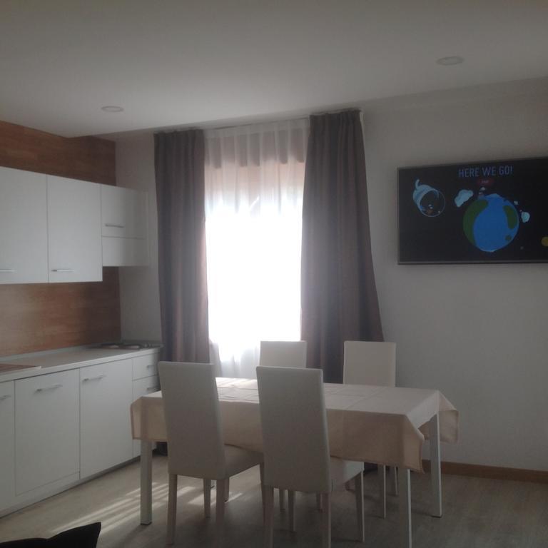 מאלצ'סינה Villa Arianna Panoramic Apartments מראה חיצוני תמונה