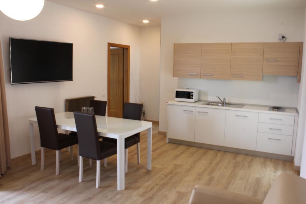 מאלצ'סינה Villa Arianna Panoramic Apartments מראה חיצוני תמונה