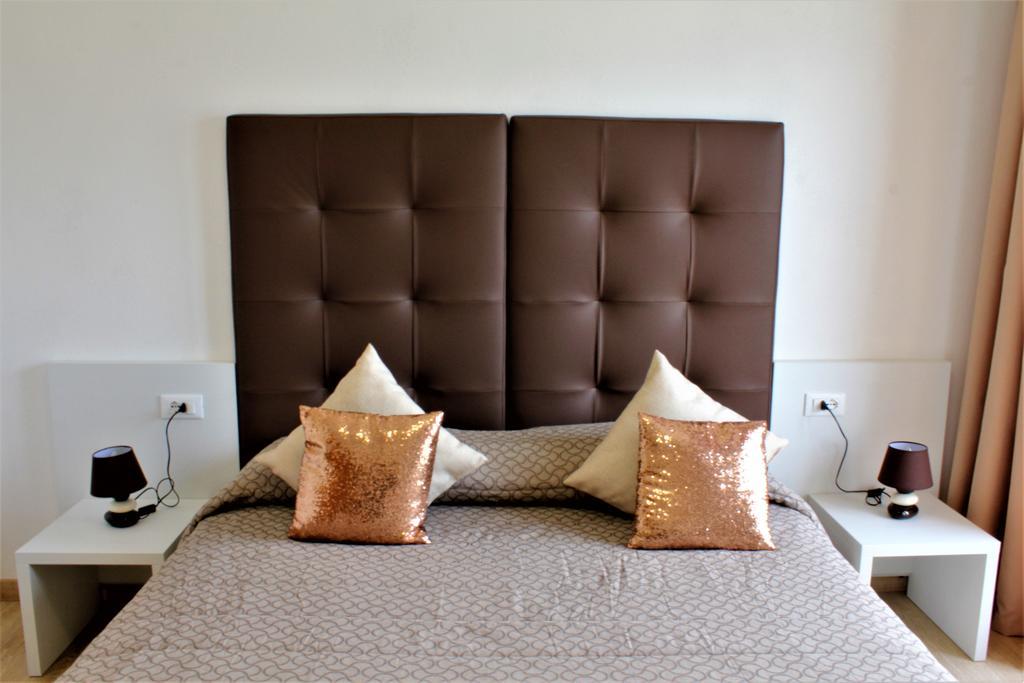 מאלצ'סינה Villa Arianna Panoramic Apartments מראה חיצוני תמונה