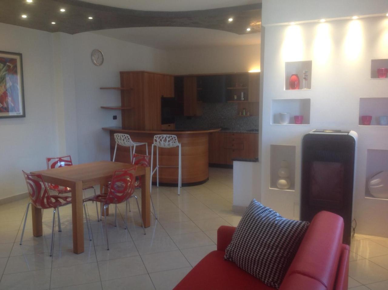 מאלצ'סינה Villa Arianna Panoramic Apartments מראה חיצוני תמונה