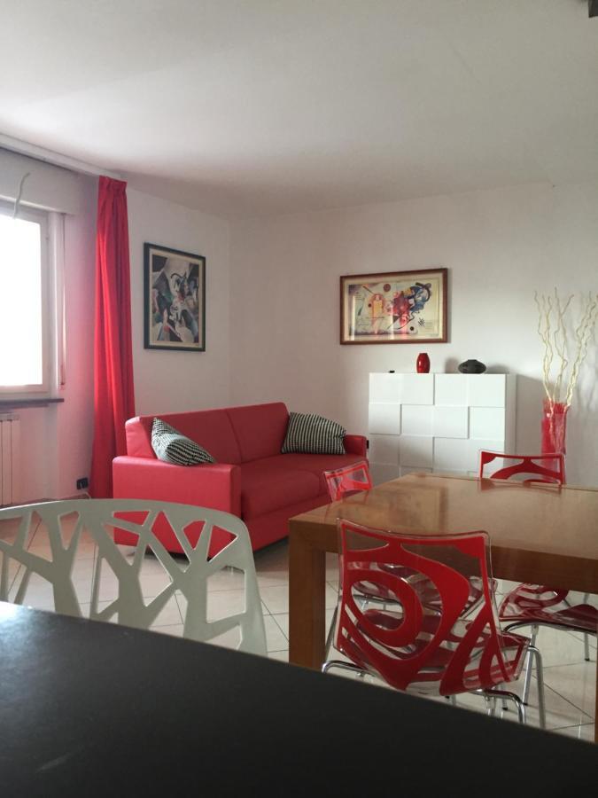 מאלצ'סינה Villa Arianna Panoramic Apartments מראה חיצוני תמונה